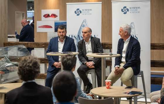 ProfesionalHoreca- presentación de Kofradia Basque Seafood en la feria Seafood Expo Global de Barcelona,