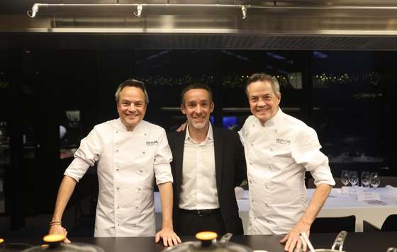 Profesional Horeca, Jordi Trias, presidente de Neptura, con los hermanos Torres