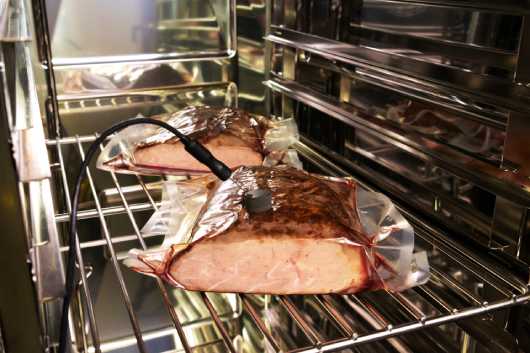 Profesional Horeca. cocinando al vacío en el horno iCombi Pro de Ratonal