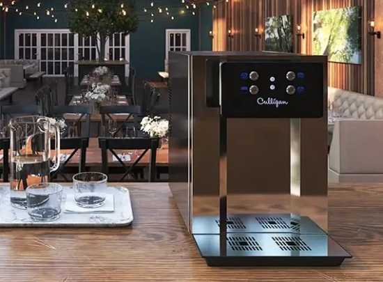 Profesional Horeca, dispensador de agua filtrada Blubar IT 80, de Culligan