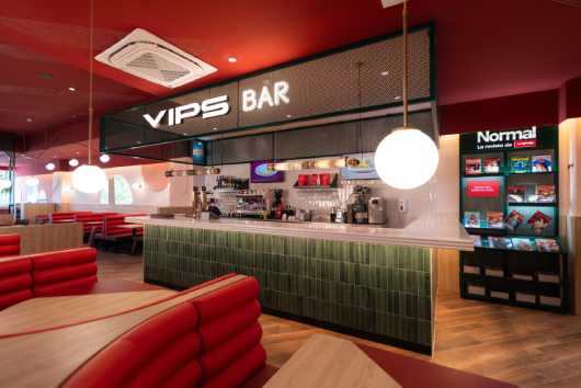 Profesional Horeca, local de Vips en el centro Oasiz Madrid