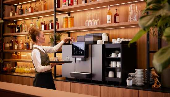 Profesional Horeca, máquina de café Nueva Linea A de Franke, en un restaurante