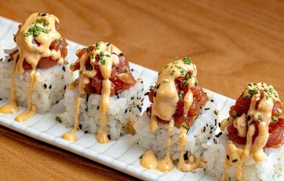 Profesional Horeca- plato de Kaito Hand Roll Bar en Madrid, Grupo China Crown