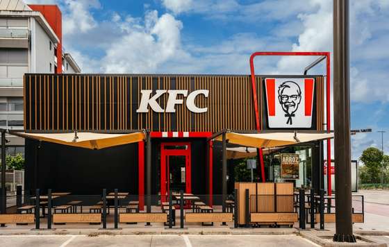 ProfesionalHoreca- expansión restaurante pollo frito KFC, restaurante 300 en Murcia