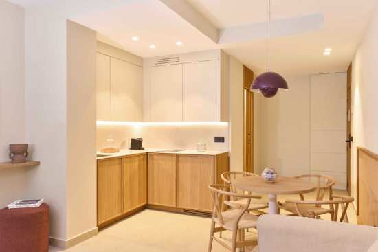 Profesional Horeca, cocina de uno de los apartamentos de Ocean Drive Málaga