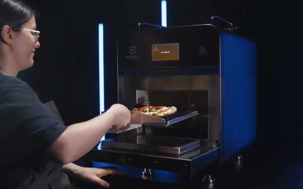 Profesional Horeca, horno GourmeXpress de Electrolux Professional