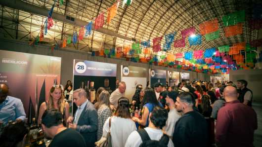Profesional Horeca, feria de destilados mexicanos Piña Agavera