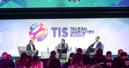 Profesional Horeca mesa redonda de TIS Innovation Summit