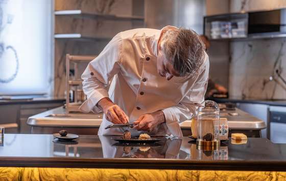 Profesional Horeca- el chef Juan Suárez de Lezo en el restaurante Sexto, en madrid