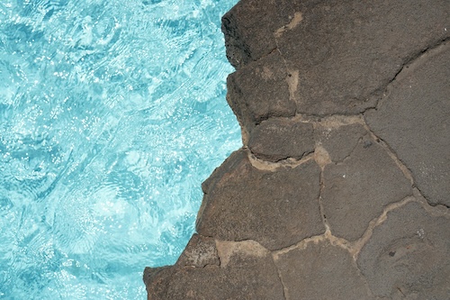 piedra natural para piscina